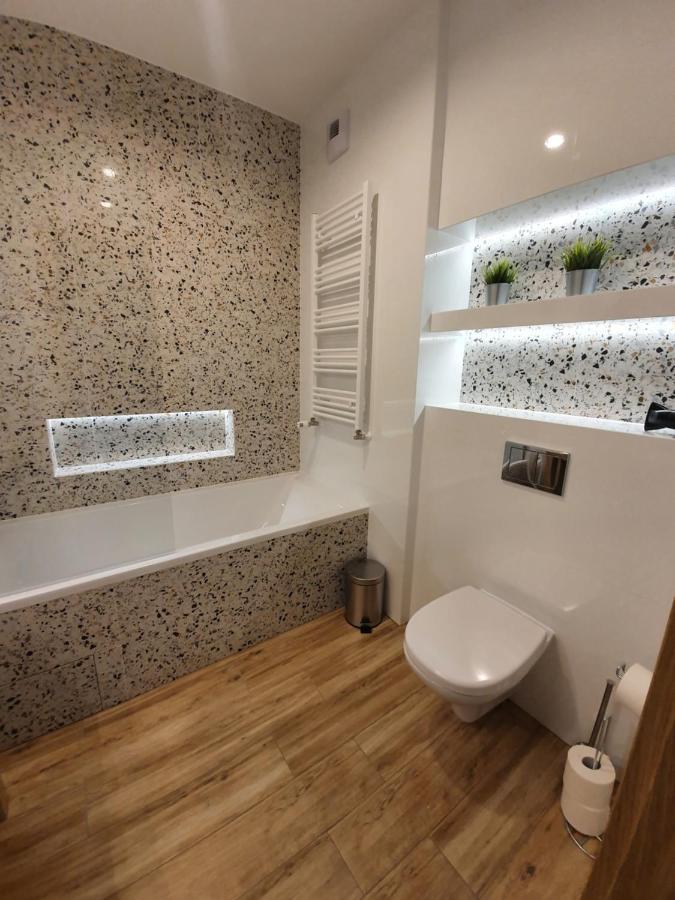 Apartamenty Ceglana Park -Parking W Hali Garazowej- Piekne Nowe Osiedle Katowice Ngoại thất bức ảnh